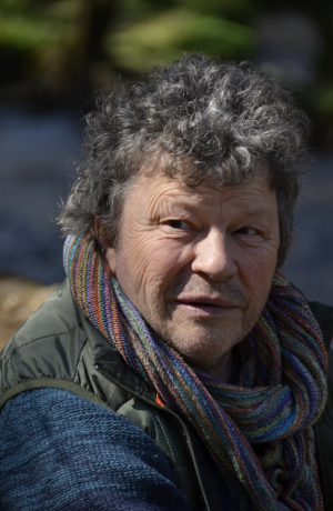 Créer un foyer pour un enfant : la signification de la sécurité et de la connexion