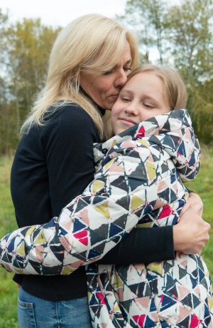 Sofiya, blessée dans les bombardements en Ukraine, veut courir à nouveau