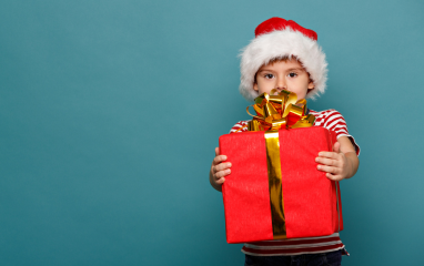 Offrez à un enfant une nouvelle année sûre et chaleureuse