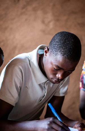 Burundi : retrouver les bancs de l’école pour un avenir meilleur